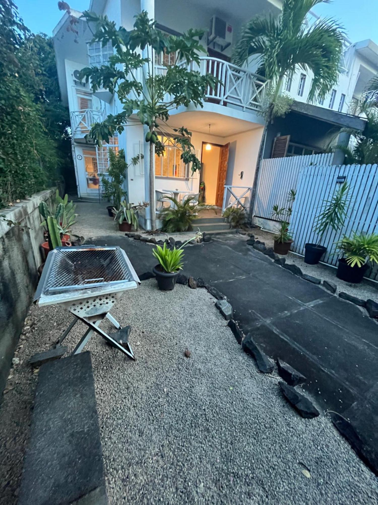 Maison Sandra Montchoisy Bagian luar foto