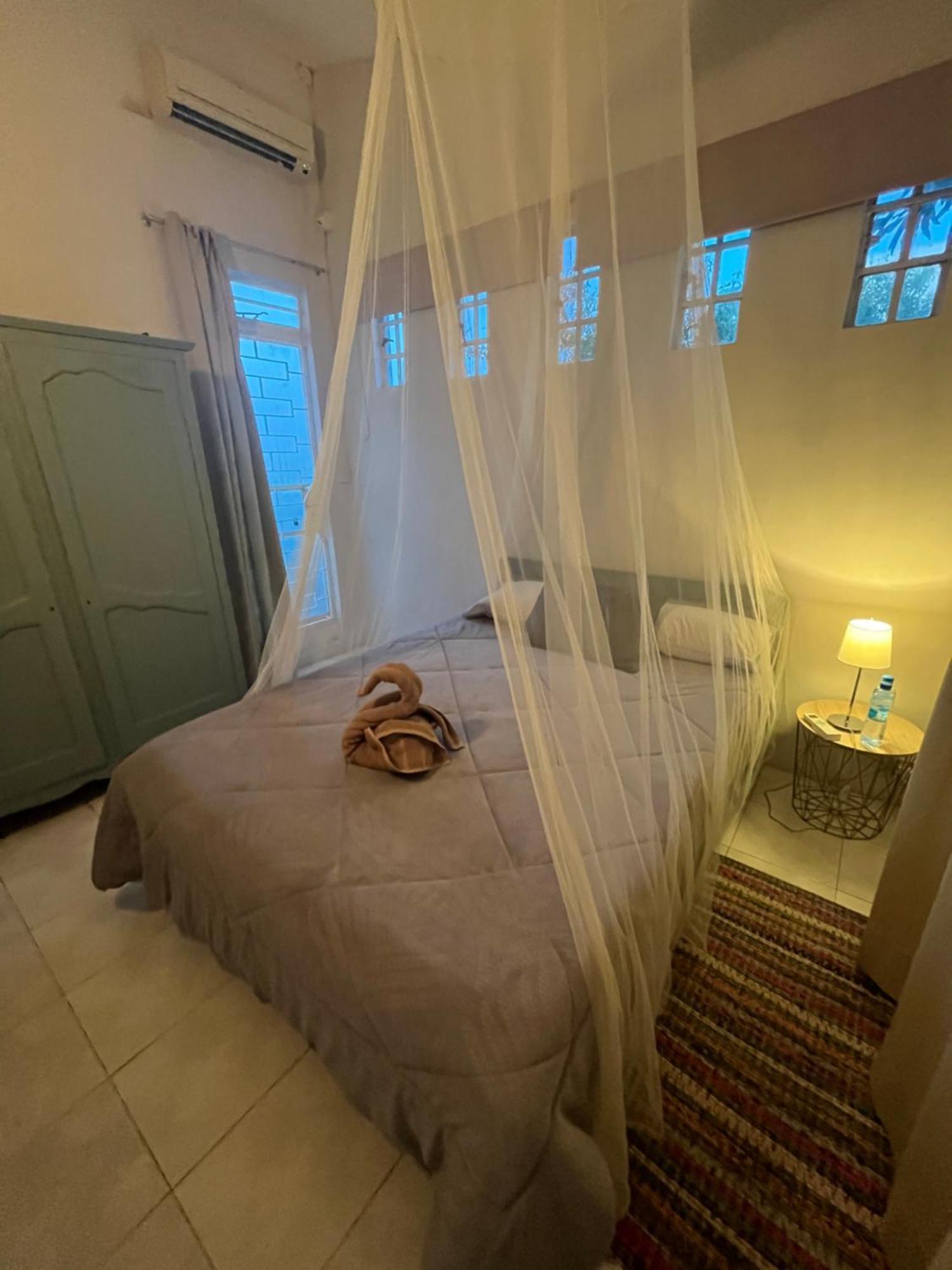 Maison Sandra Montchoisy Bagian luar foto